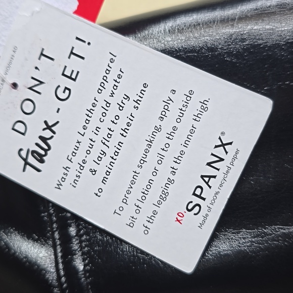 SPANXshape Faux Leather Patent Leggings Medium - Picture 16 of 16